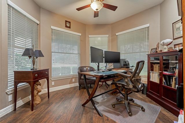 7403 Ponderosa Drive, Magnolia, TX 77354