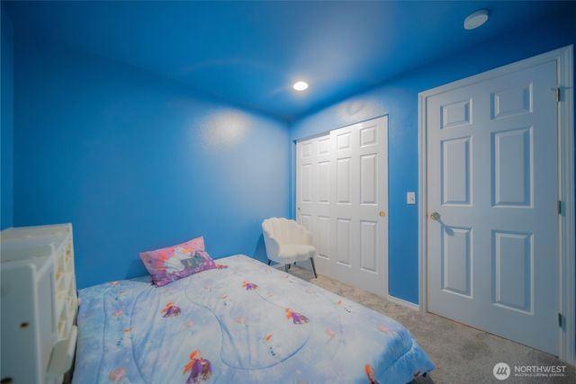 5615 S 233rd Street, Kent, WA 98032