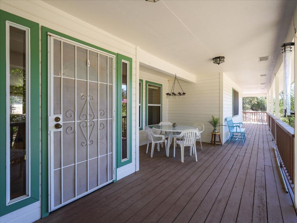 Image 10 of property listing at 45241 Dillon Drive, Ahwahnee, CA 93601