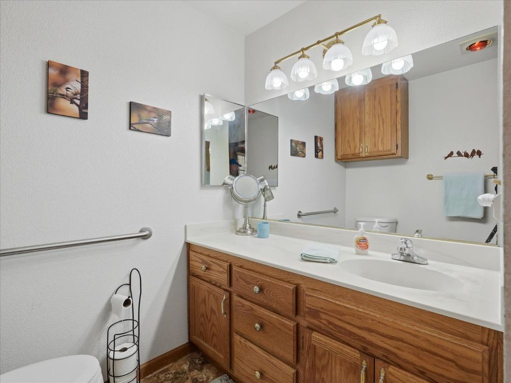 Image 31 of property listing at 45241 Dillon Drive, Ahwahnee, CA 93601
