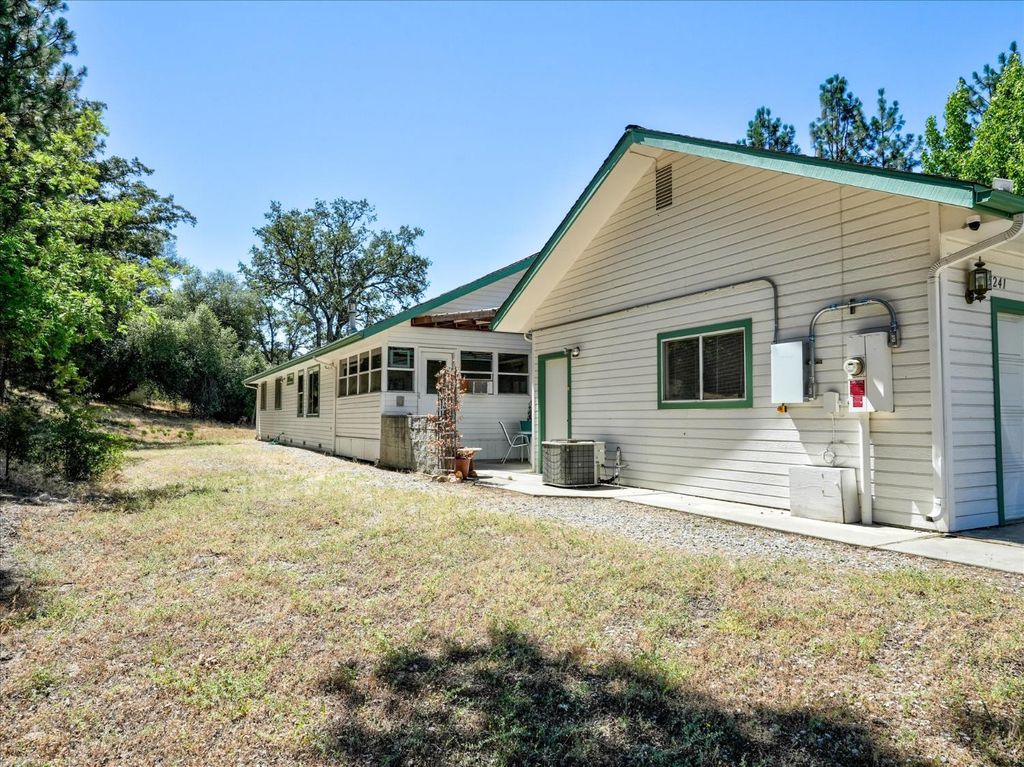 Image 41 of property listing at 45241 Dillon Drive, Ahwahnee, CA 93601