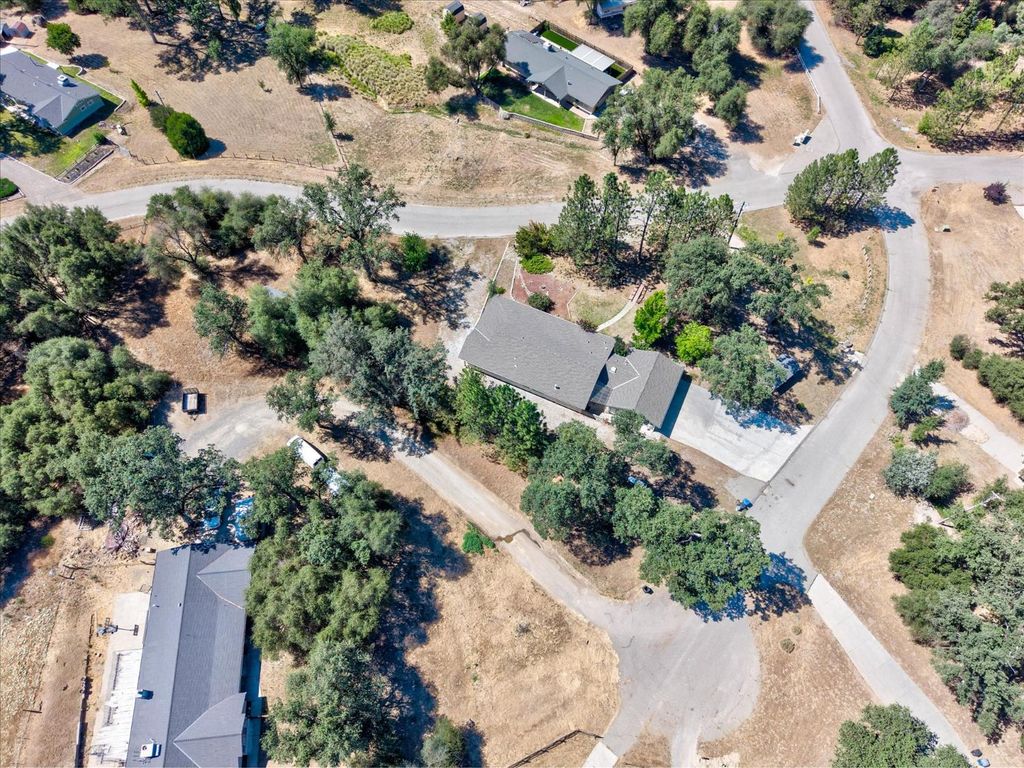 Image 52 of property listing at 45241 Dillon Drive, Ahwahnee, CA 93601