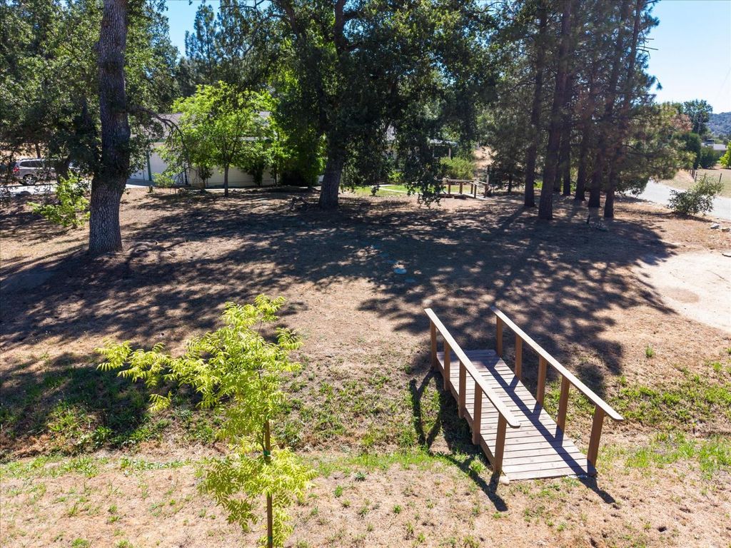 Image 53 of property listing at 45241 Dillon Drive, Ahwahnee, CA 93601