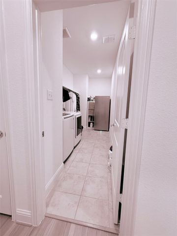 1436 Eagle Feather Way, Fort Worth, TX 76052