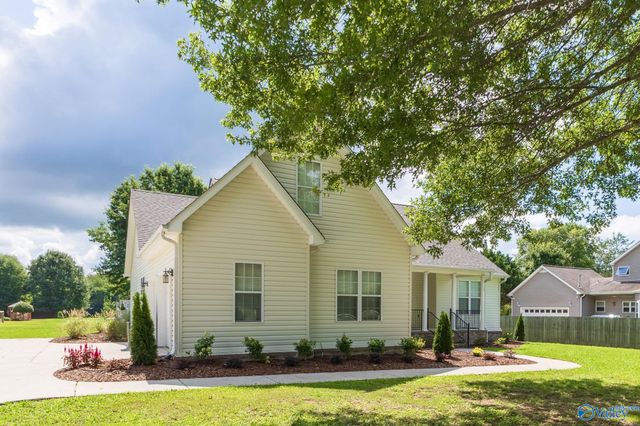 2526 Dug Hill Road, Brownsboro, AL 35741
