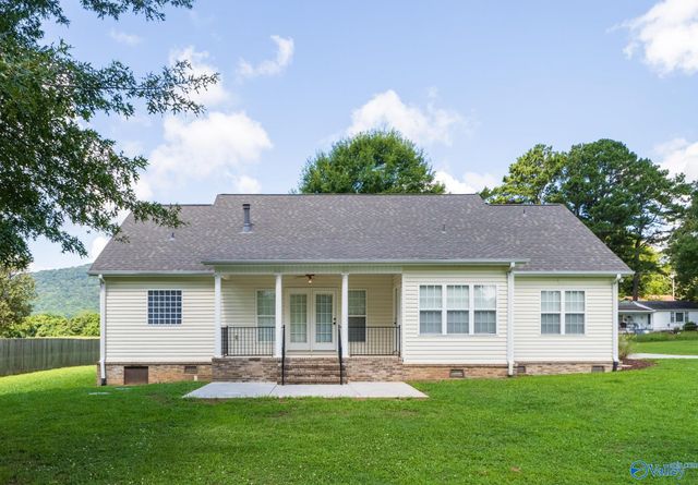 2526 Dug Hill Road, Brownsboro, AL 35741