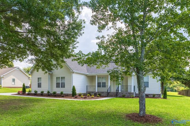 2526 Dug Hill Road, Brownsboro, AL 35741