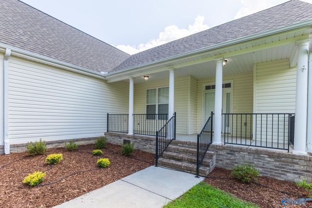 2526 Dug Hill Road, Brownsboro, AL 35741