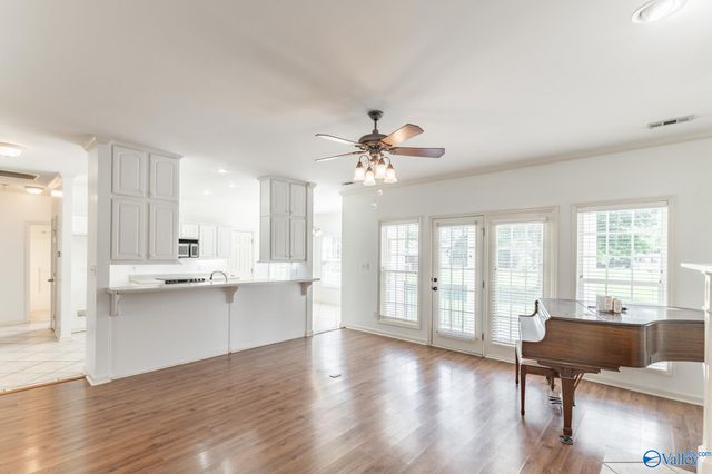 2526 Dug Hill Road, Brownsboro, AL 35741