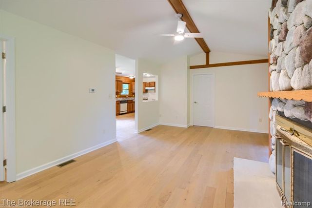 1077 Hadley Road, Lapeer, MI 48446