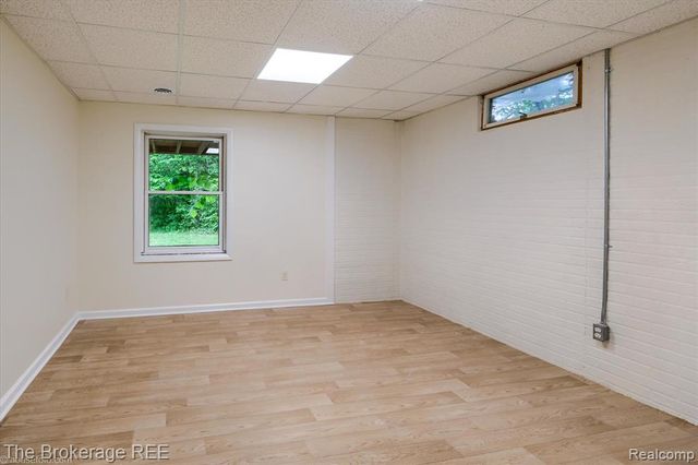 1077 Hadley Road, Lapeer, MI 48446