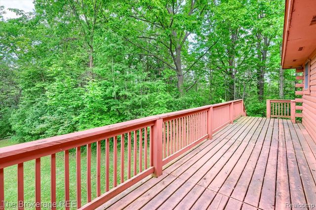 1077 Hadley Road, Lapeer, MI 48446