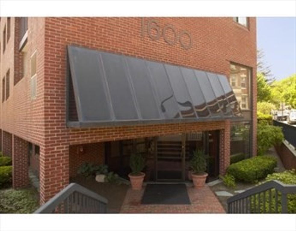 1600 Massachusetts Ave. 401, Cambridge, MA 02138