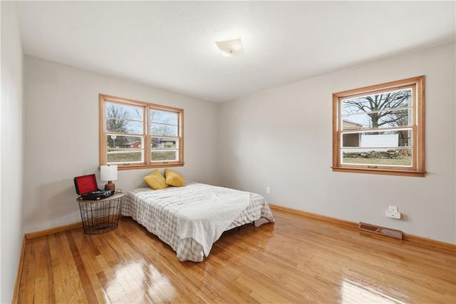 401 James Street, Harrisonville, MO 64701