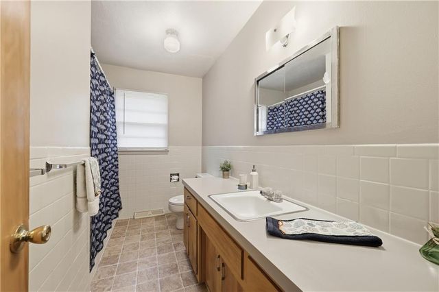 401 James Street, Harrisonville, MO 64701