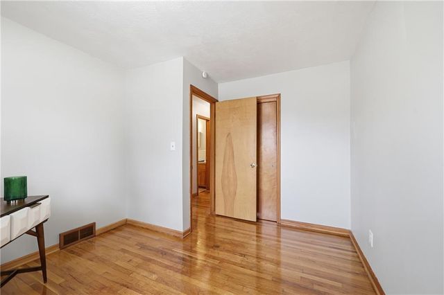 401 James Street, Harrisonville, MO 64701