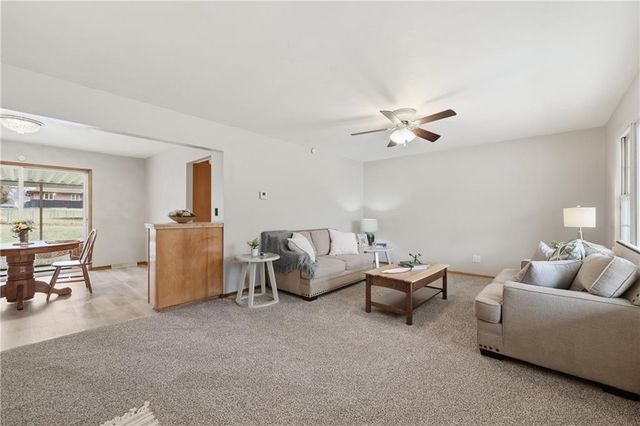 401 James Street, Harrisonville, MO 64701