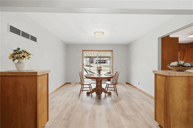 401 James Street, Harrisonville, MO 64701