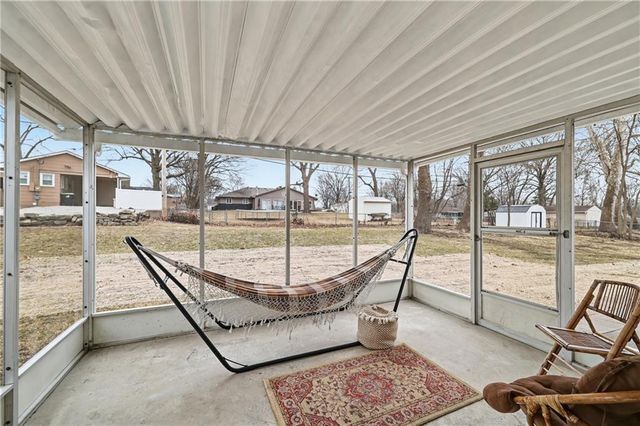 401 James Street, Harrisonville, MO 64701