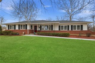 401 James Street, Harrisonville, MO 64701