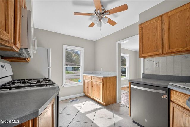 147 E Shore Road, Delanson, NY 12053