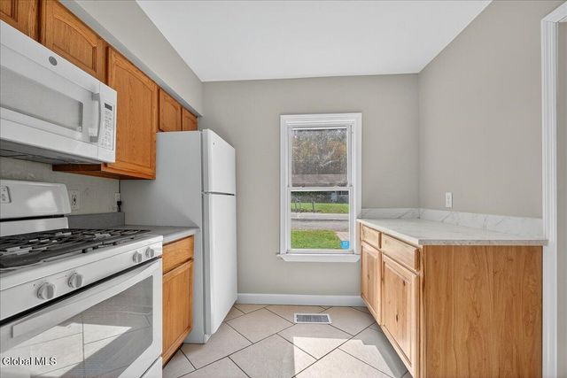 147 E Shore Road, Delanson, NY 12053