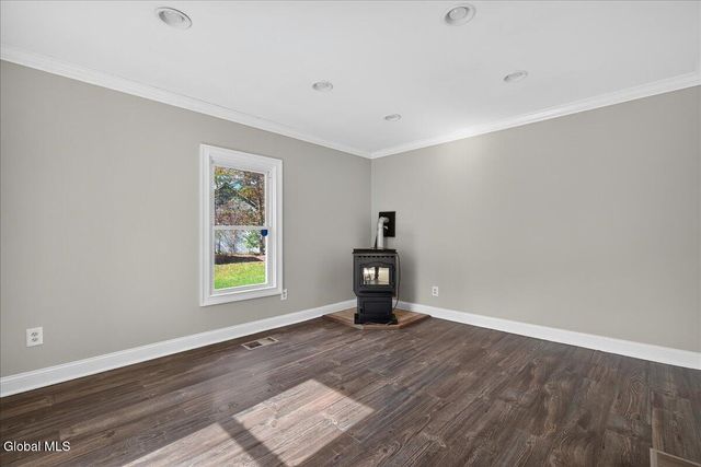 147 E Shore Road, Delanson, NY 12053