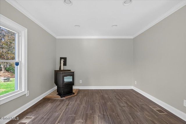 147 E Shore Road, Delanson, NY 12053