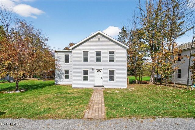 147 E Shore Road, Delanson, NY 12053