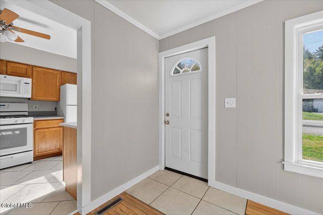 147 E Shore Road, Delanson, NY 12053