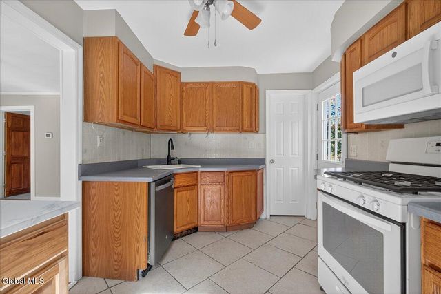 147 E Shore Road, Delanson, NY 12053