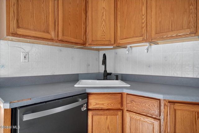 147 E Shore Road, Delanson, NY 12053