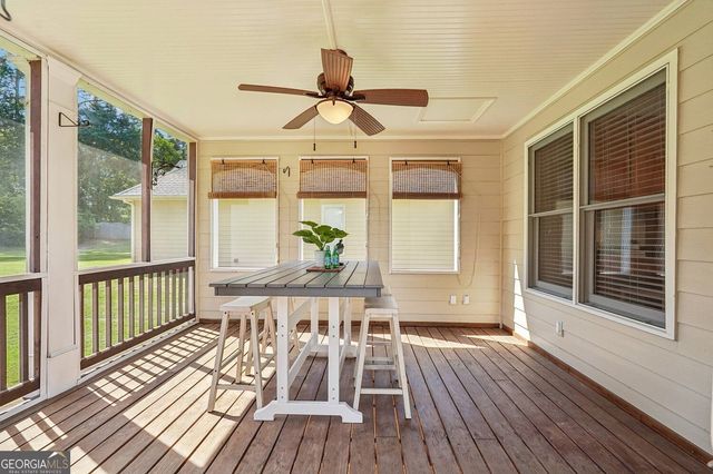 4925 Woodbend Drive NW, Acworth, GA 30101