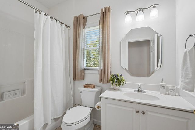 4925 Woodbend Drive NW, Acworth, GA 30101