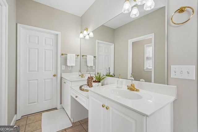 4925 Woodbend Drive NW, Acworth, GA 30101