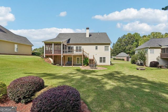 4925 Woodbend Drive NW, Acworth, GA 30101