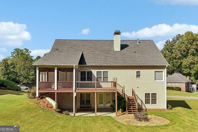 4925 Woodbend Drive NW, Acworth, GA 30101