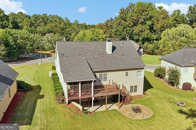 4925 Woodbend Drive NW, Acworth, GA 30101