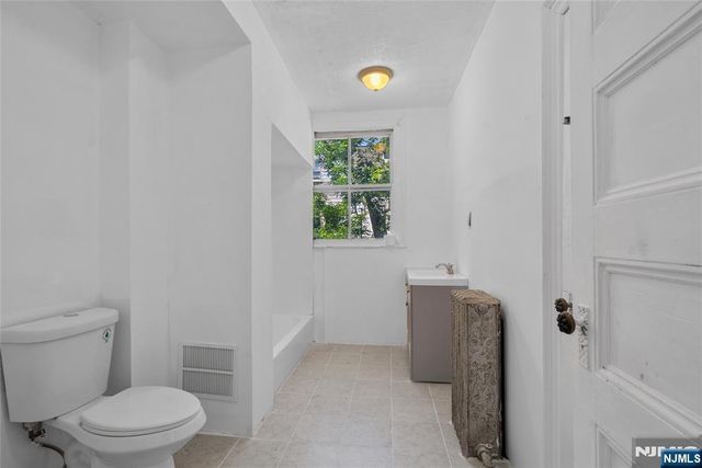 239-241 17th Avenue, Paterson, NJ 07504