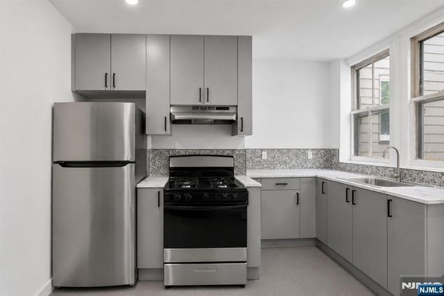 239-241 17th Avenue, Paterson, NJ 07504