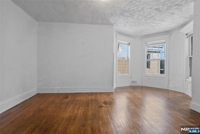 239-241 17th Avenue, Paterson, NJ 07504