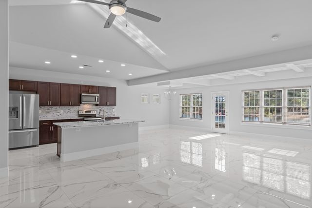 329 Blue Rock Dr., Longs, SC 29568