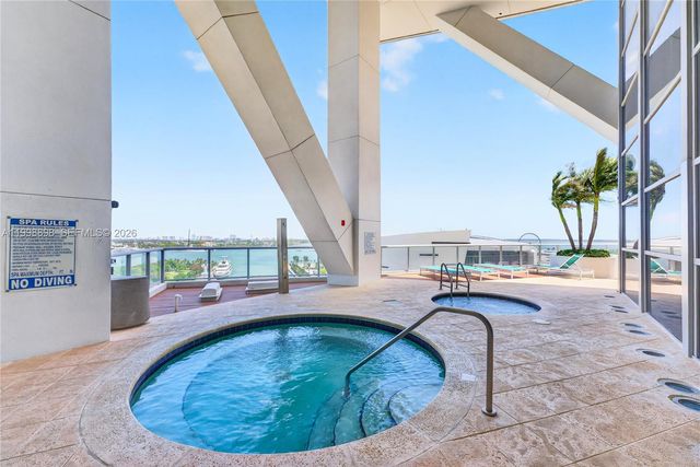 888 Biscayne Blvd 2404, Miami, FL 33132