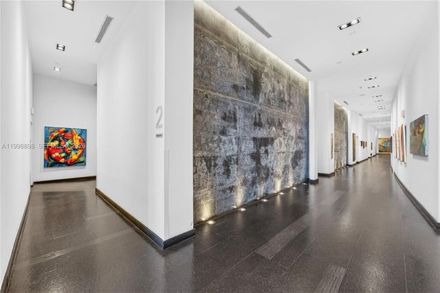 888 Biscayne Blvd 2404, Miami, FL 33132