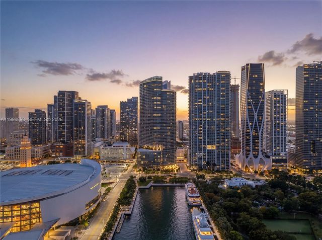 888 Biscayne Blvd 2404, Miami, FL 33132