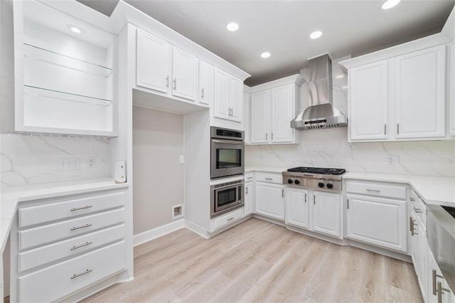 457 Corridor Way, Stafford, TX 77477