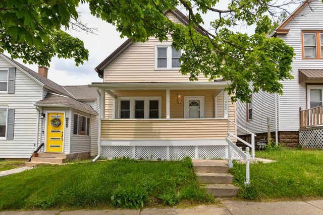 1320 Milwaukee AVENUE, South Milwaukee, WI 53172