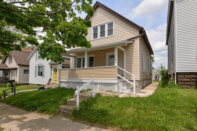 1320 Milwaukee AVENUE, South Milwaukee, WI 53172