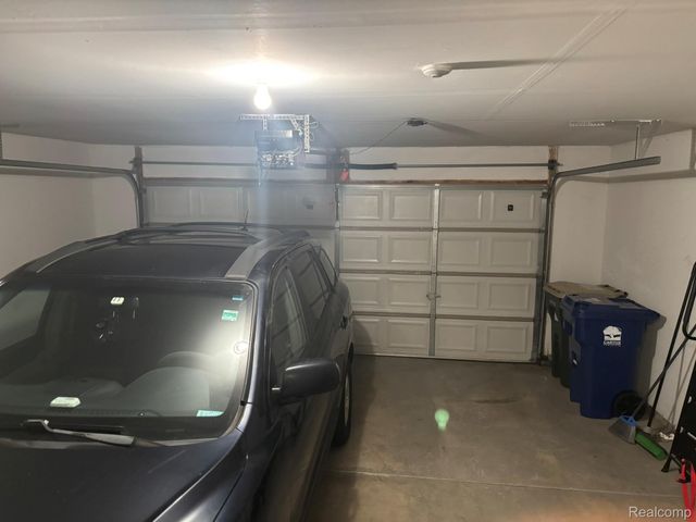 44700 Heather Lane 19, Canton Charter Township, MI 48187