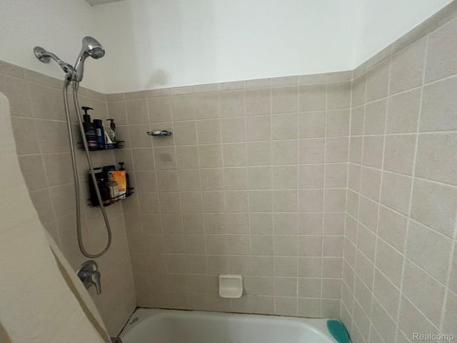 44700 Heather Lane 19, Canton Charter Township, MI 48187